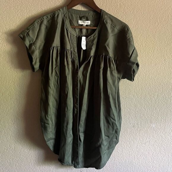 Lou & Grey Relaxed Fit Shortsleeve Buttondown - Army Green - Picture 2 of 9